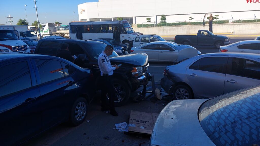 Daños en autos tras accidente