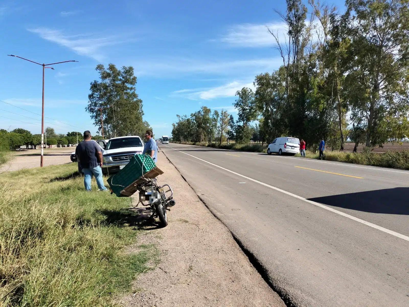 Choque ente moto y camioneta