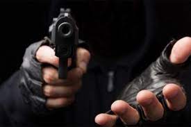 Hombre con pistola