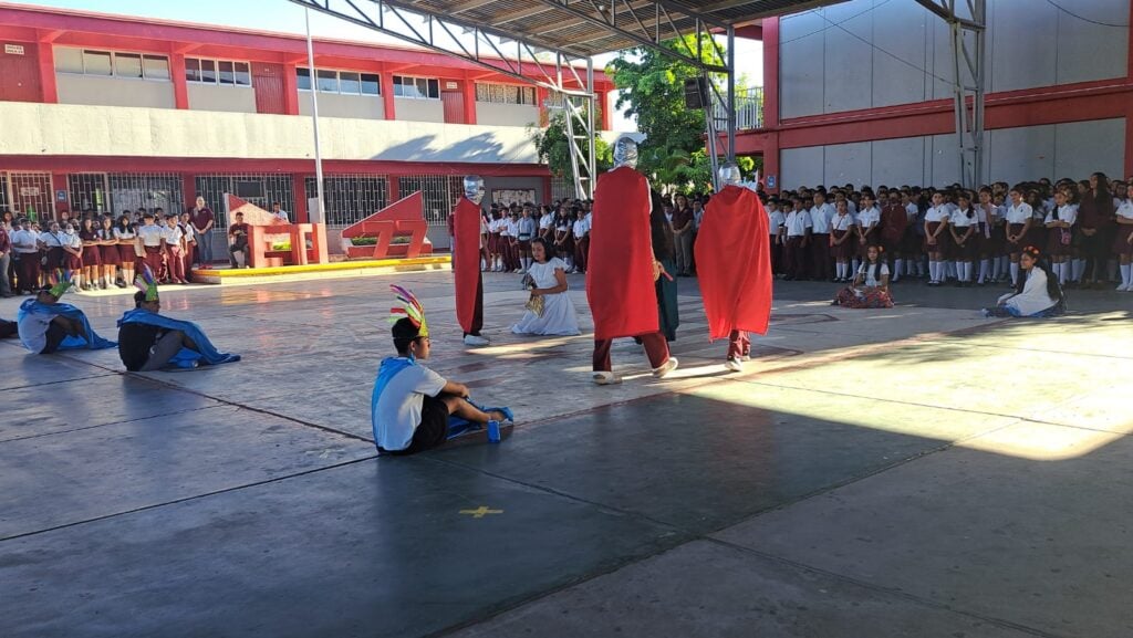 30 aniversario de la Escuela Secundaria Técnica (ETI) número 77