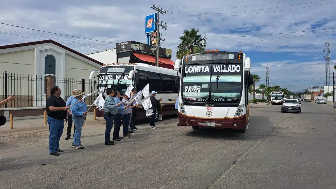 camión Lomita-Vallado retoma servicio con 10 unidades en culiacán.