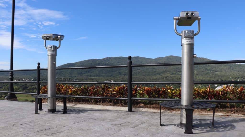 Visores panorámicos en el parque Mirador