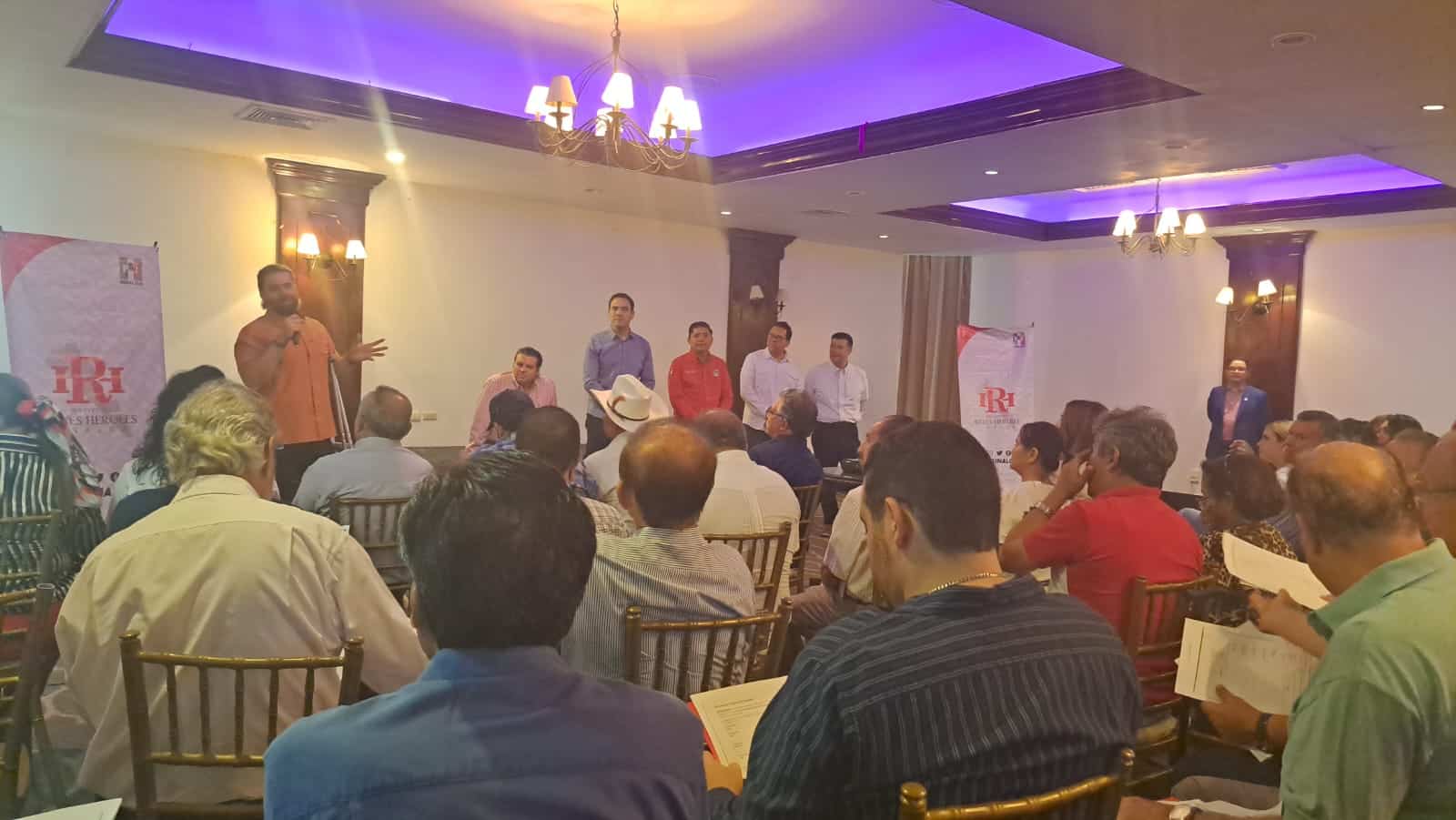 Inauguración de curso taller Comunicación y Política en Los Mochis