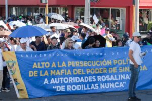 Alumnos en marcha UAS