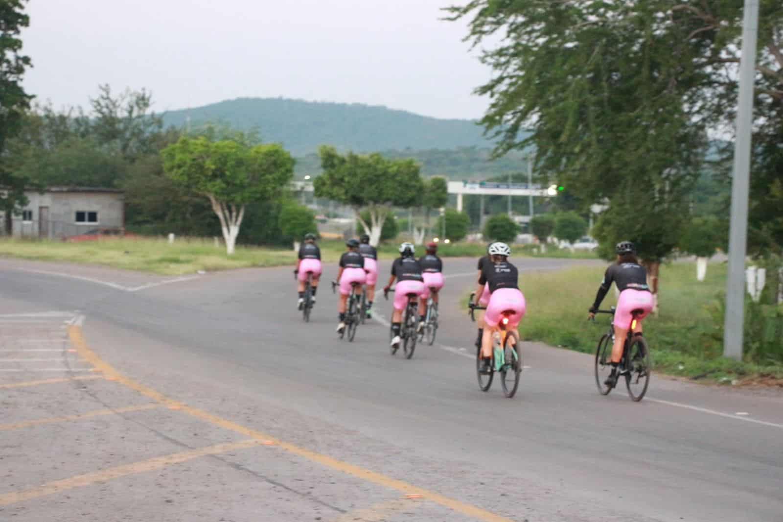 Continúa travesía de ciclistas mazatlecas en Rodando Seguras por Sinaloa