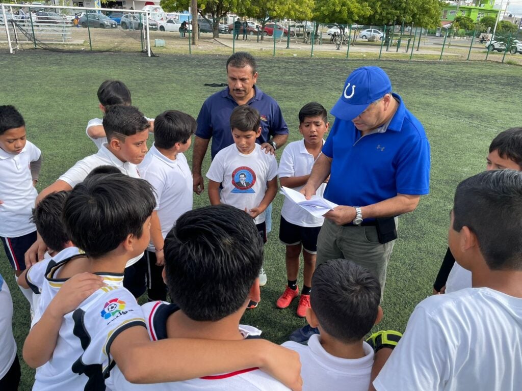 Torneo de futbol en Mazatlán