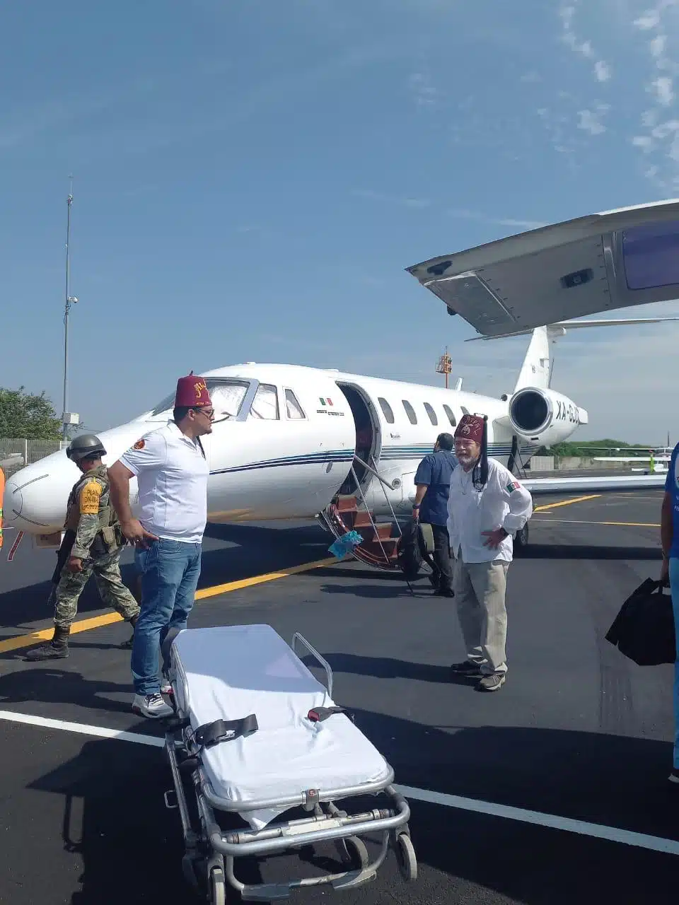 Tripulantes preparan vuelo para trasladar a un bebé con quemaduras a Estados Unidos