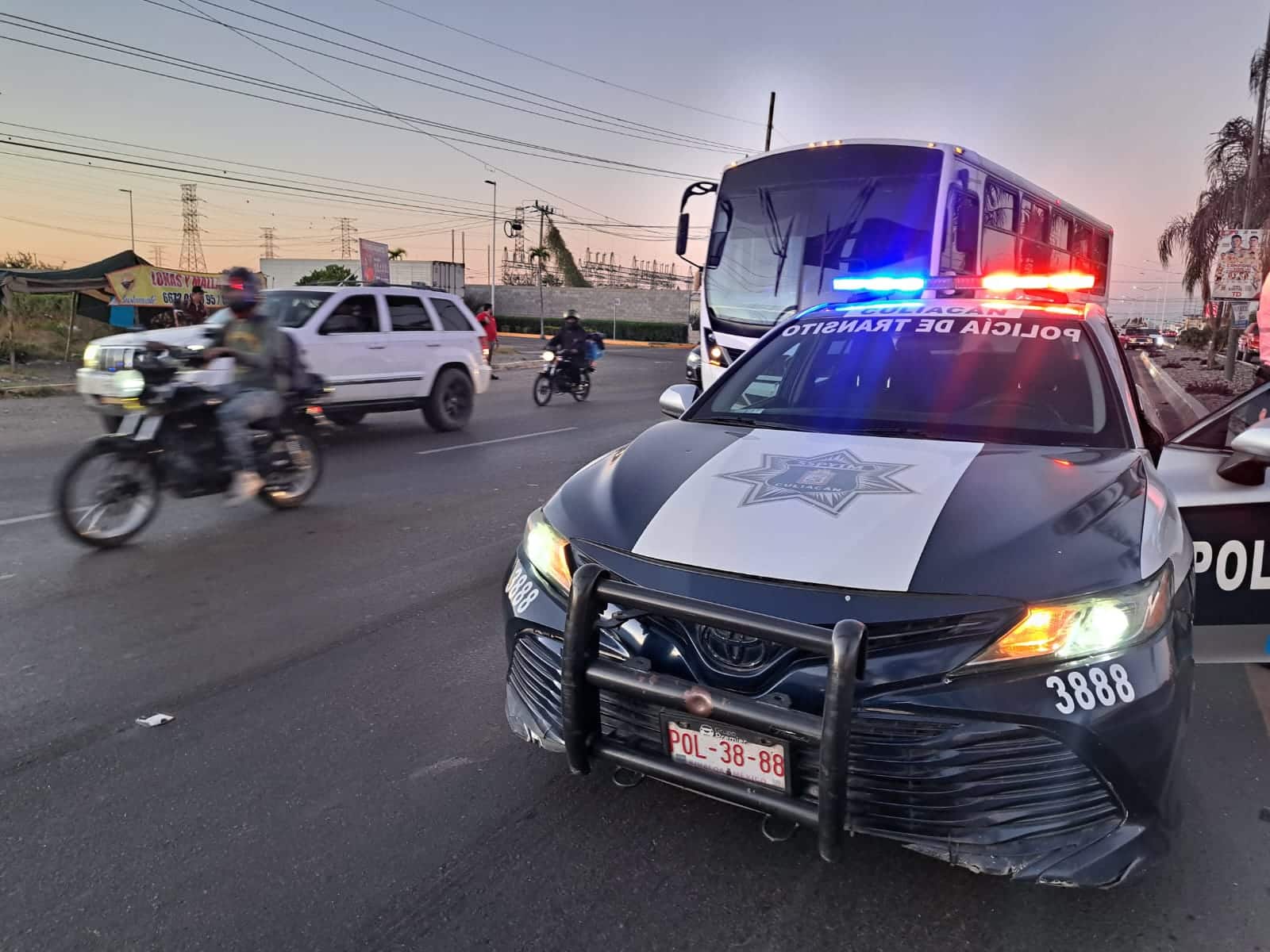Autoridades en el lugar de los hechos