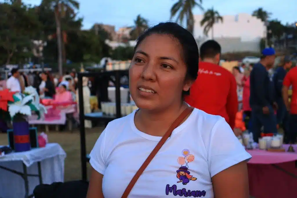 Bazar navideño en el parque Ciudades Hermanas