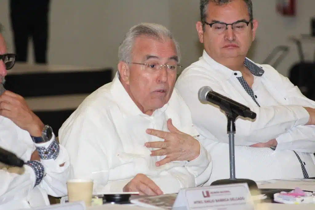 Gobernador Rubén Rocha Moya en la quincuagésima segunda Reunión Nacional de Funcionarios Fiscales