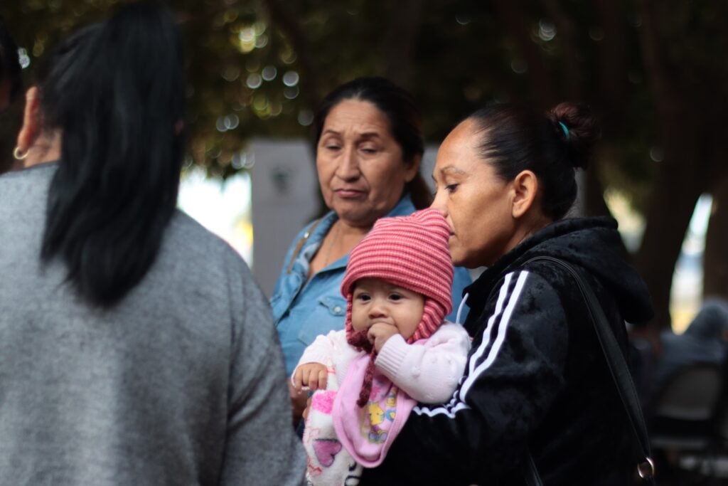 Vecinos de La Despensa durante la jornada de Bienestar en tu Comunidad