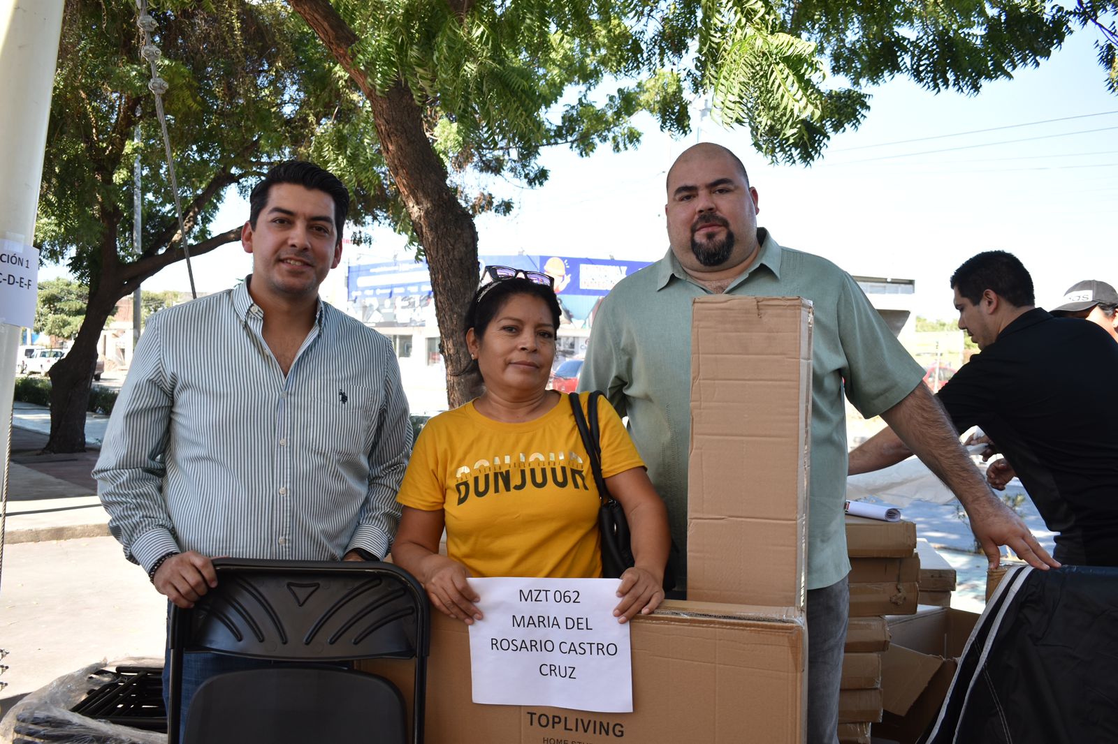 Entrega de equipamiento a través del programa “Nuestro Tianguis”