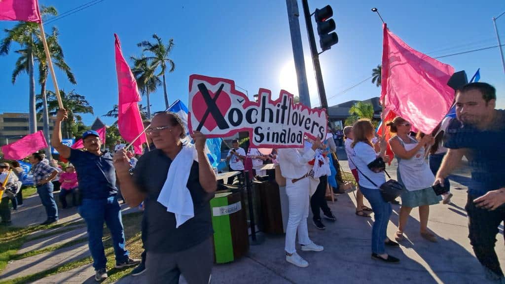 Movilización de “Xochitlovers” en Culiacán