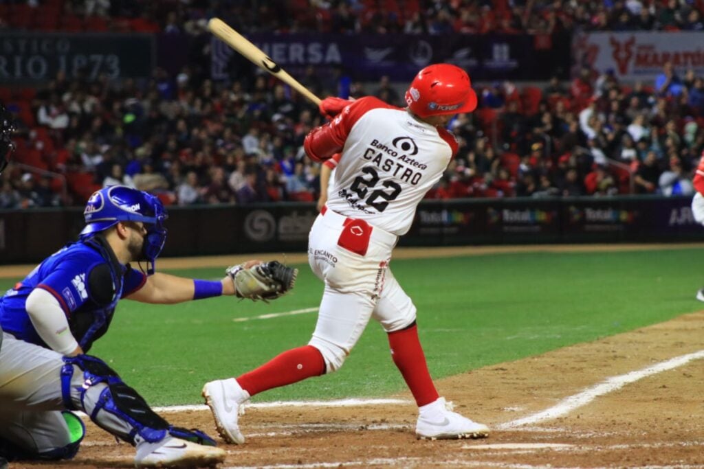 Juego entre Venados de Mazatlán y Charros de Jalisco en el estadio Teodoro Mariscal