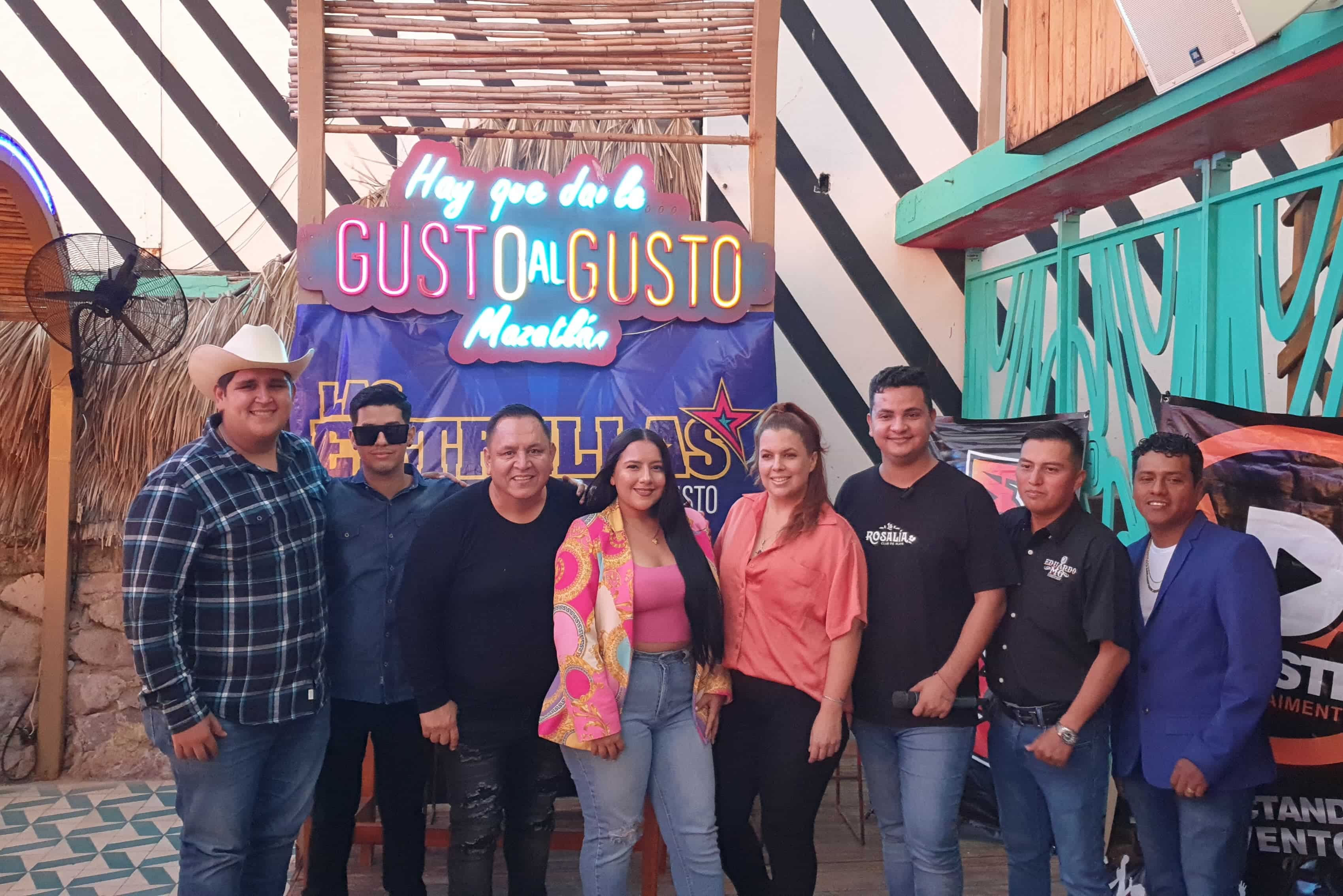 Participantes del concurso de canto 