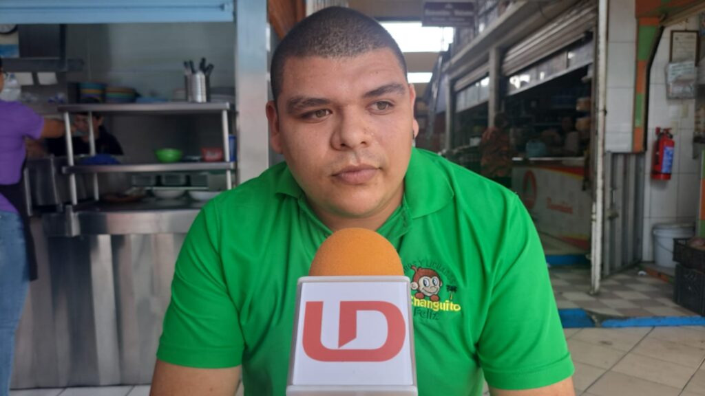 Manuel Enrique Díaz Mercado, empleado de jugos y licuados “El Changuito Feliz”