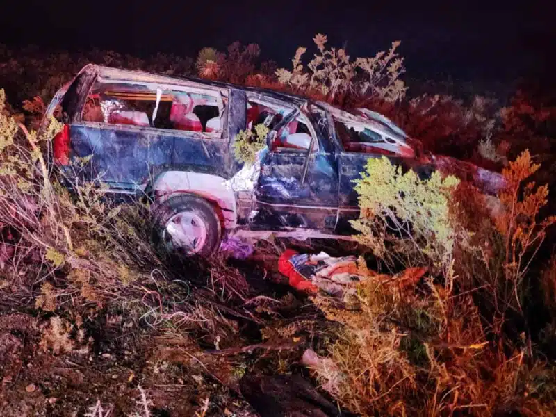 A pocas horas de Navidad, accidente carretero en Nuevo León cobra dos vidas