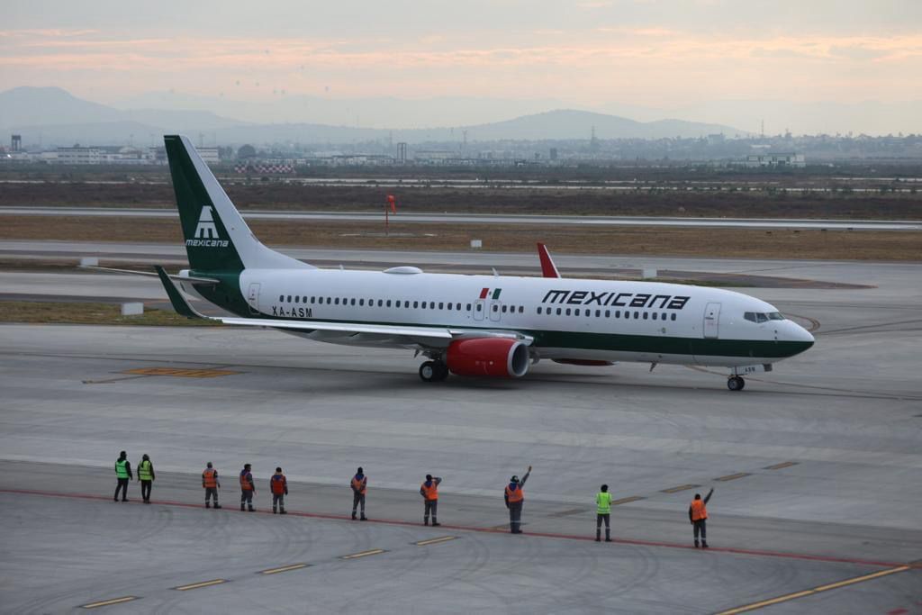 Avión en pista