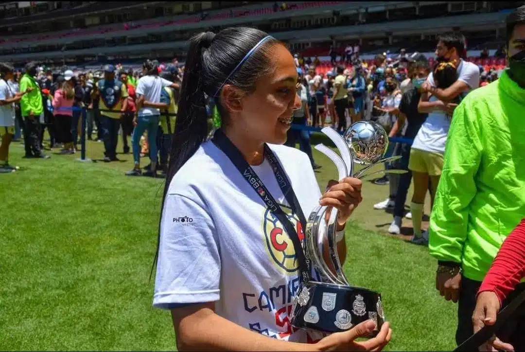 Alondra Cabanillas, futbolista culiacanense que busca el campeonato dentro de la Sub-19 Femenil de Fuerzas Básicas