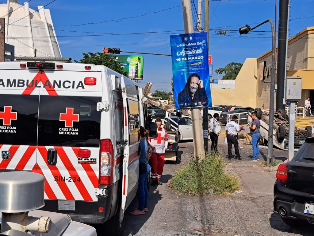Ambulancia de Cruz Roja Culiacán