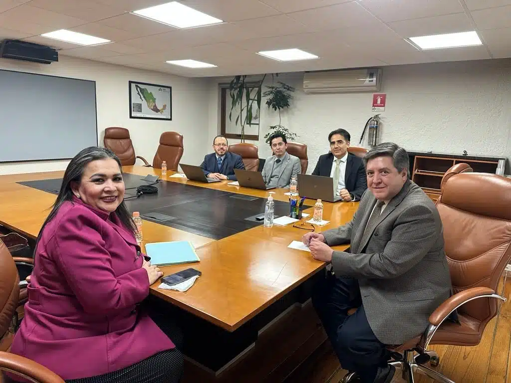 La diputada Ana Ayala sostuvo una reunión Adolfo González Rodríguez, liquidador responsable de FND.