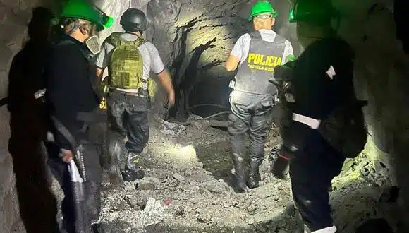 Ataque armado en mina de oro en Perú deja nueve muertos y 23 heridos