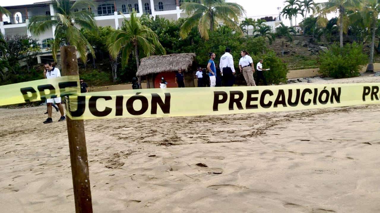 Turista canadiense es atacado por tiburón en Guerrero