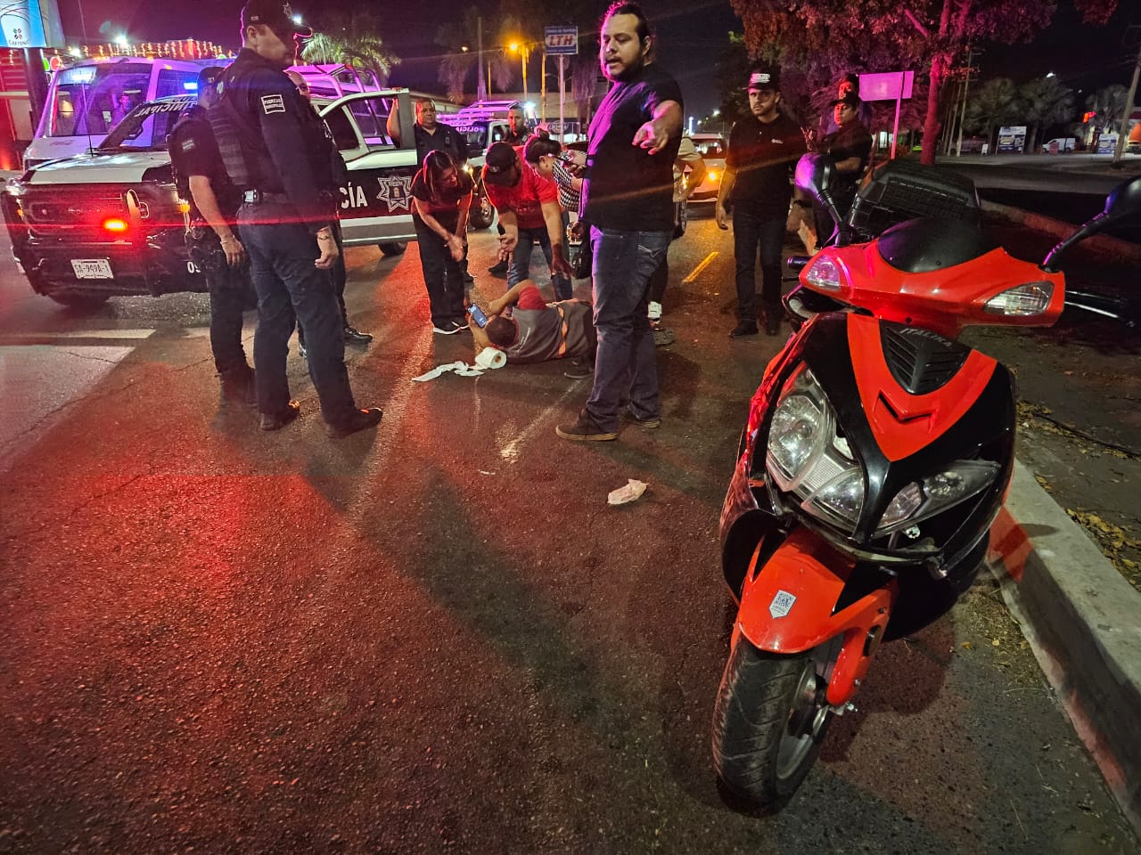 Elementos de la Policía Municipal de inmediato actuaron ante la emergencia.