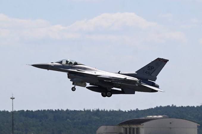 Avión de combate norteamericano se estrella en Corea del Sur