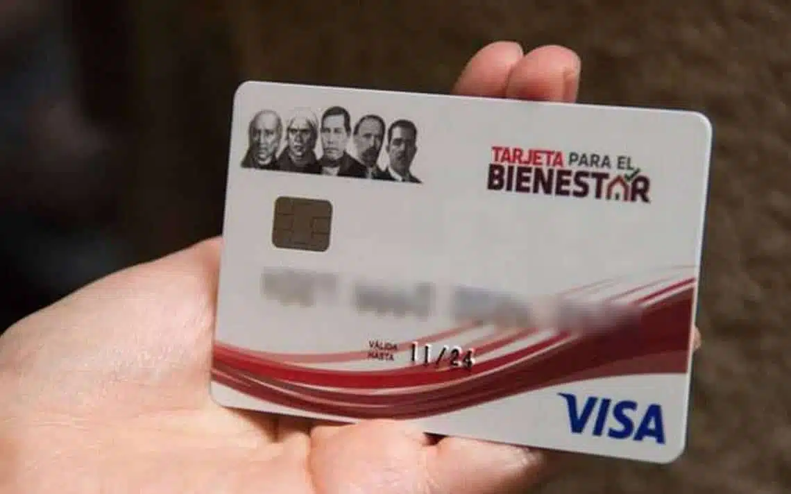 Banco del Bienestar en Escuinapa solo atiende a 40 beneficiarios de beca universitaria por día