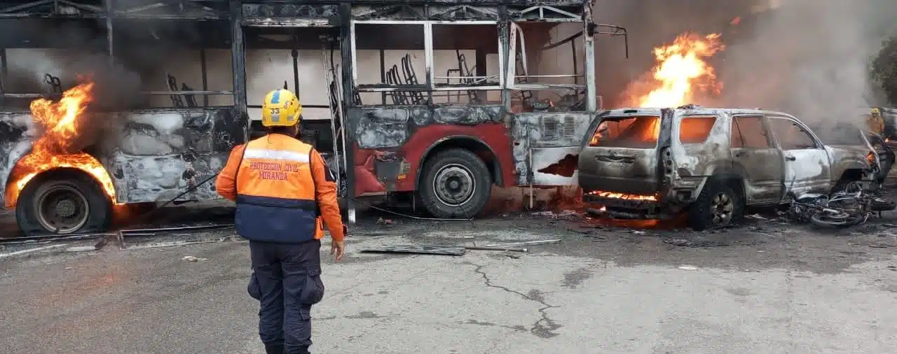 Camión de carga provoca accidente vial en Venezuela; hay ocho víctimas mortales