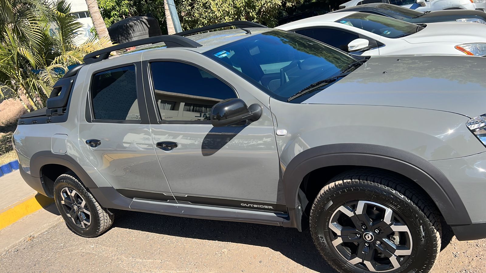 elementos de la Policía Estatal Preventiva (PEP) lograron recuperar una camioneta de reciente modelo