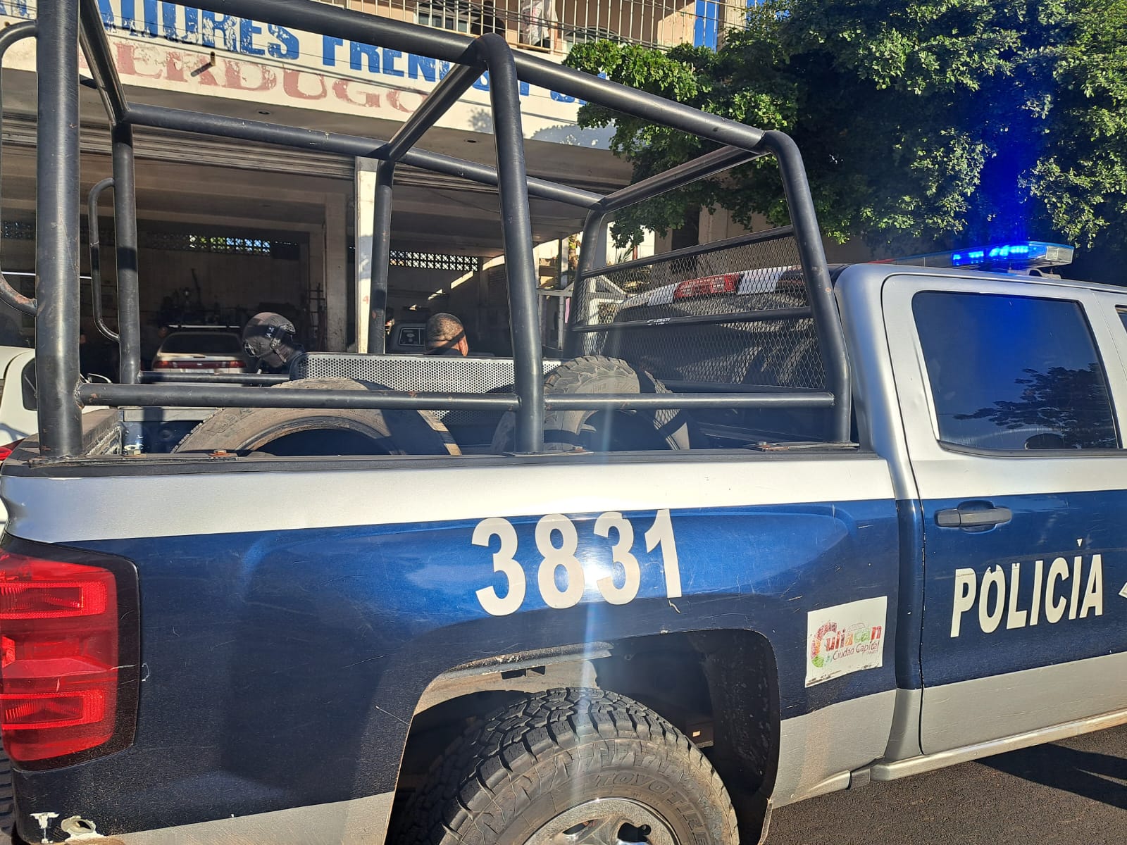 Camioneta de la policía municipal