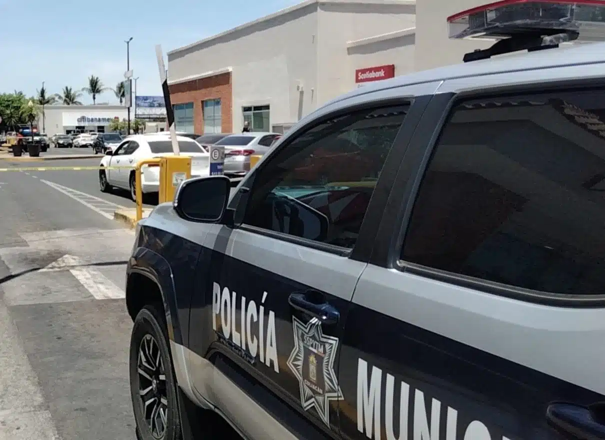 Camioneta de la policía municipal