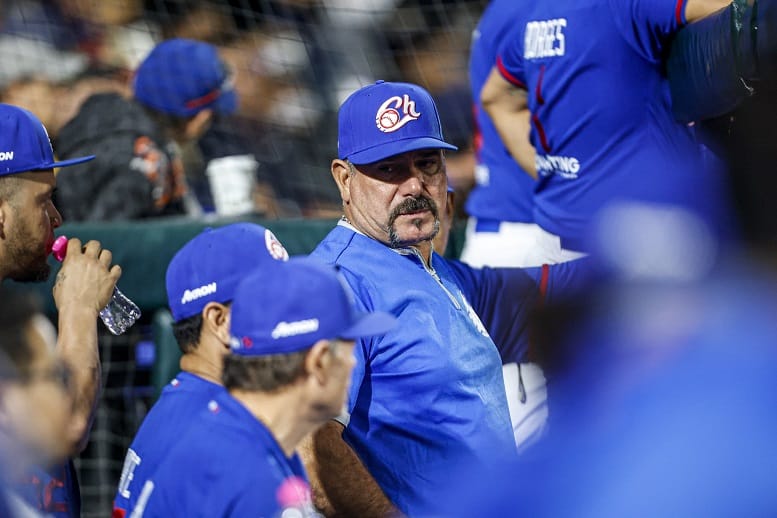 Benjamin Gil en el Bullpen de Charros de Jalisco