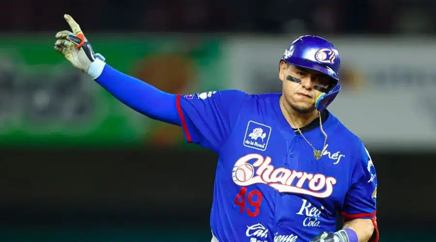 Charros de Jalisco sigue su paso perfecto y barre a Tomateros de Culiacán