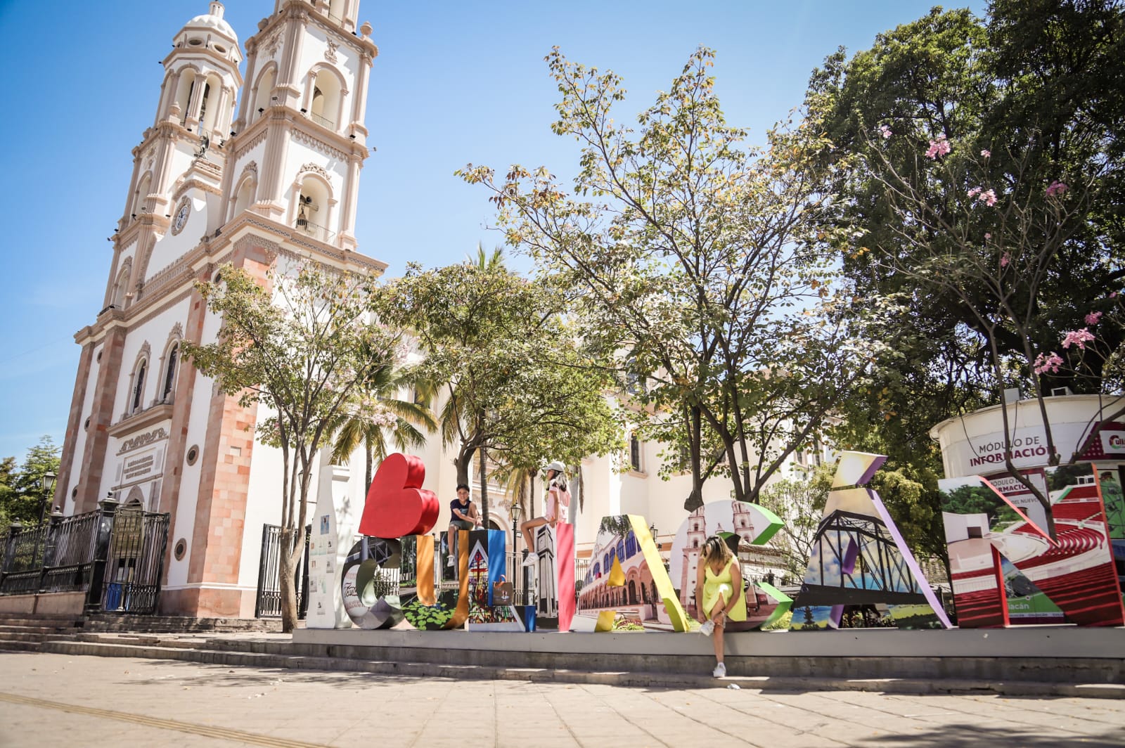En el caso para la alcaldía de Culiacán, cuatro políticos se registraron