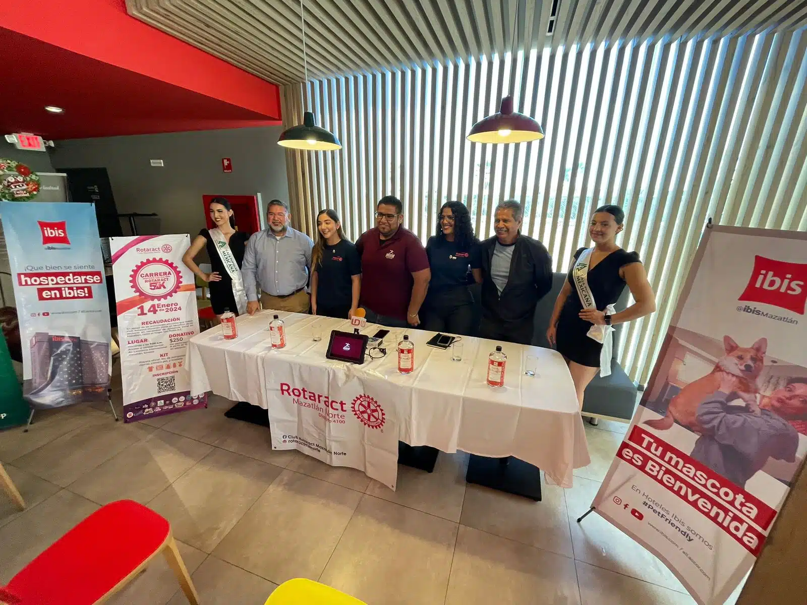 Conferencia de prensa de el club Rotaract Mazatlán Norte