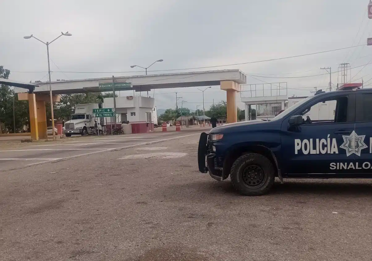 Camioneta de la Policía Estatal de Sinaloa