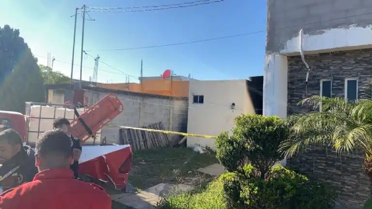 Fallece menor tras incendio en Nuevo León; su madre salió a comprar barbacoa
