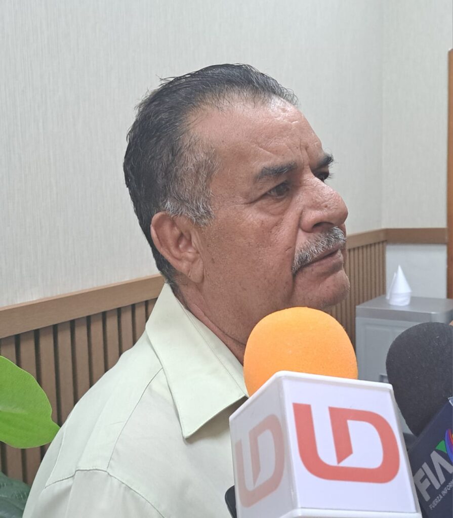 Flavio Rolando Ibarra Hernández en entrevista con los medios de comunicación en Culiacán