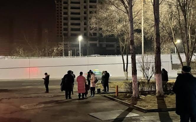 Fuerte sismo de magnitud 6.1 en provincia de China; al menos ocho muertos