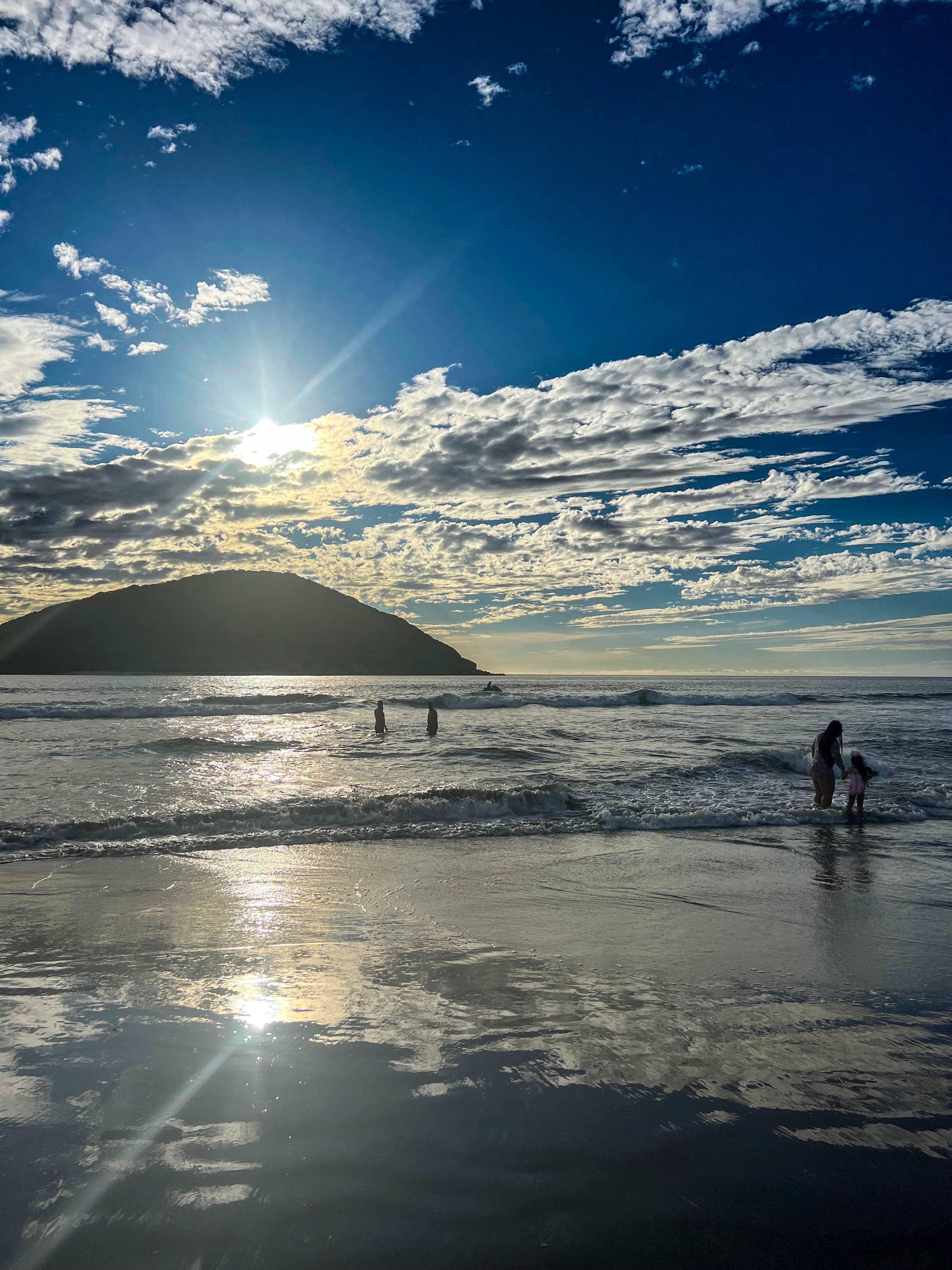 Atardecer en playa de Mazatlán