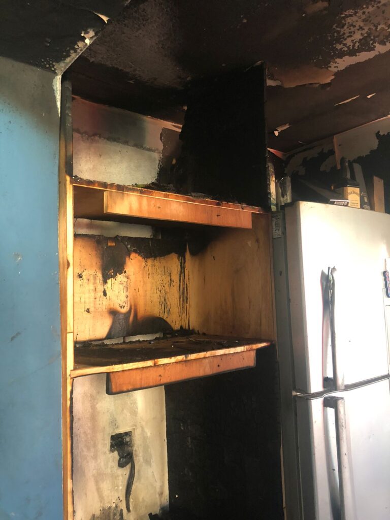 Cocina de casa tras incendio