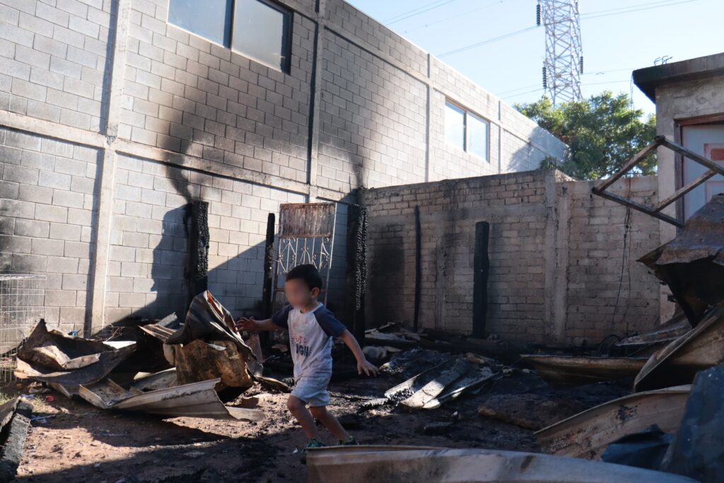 Incendio de vivienda de Los Almacenes, Ahome