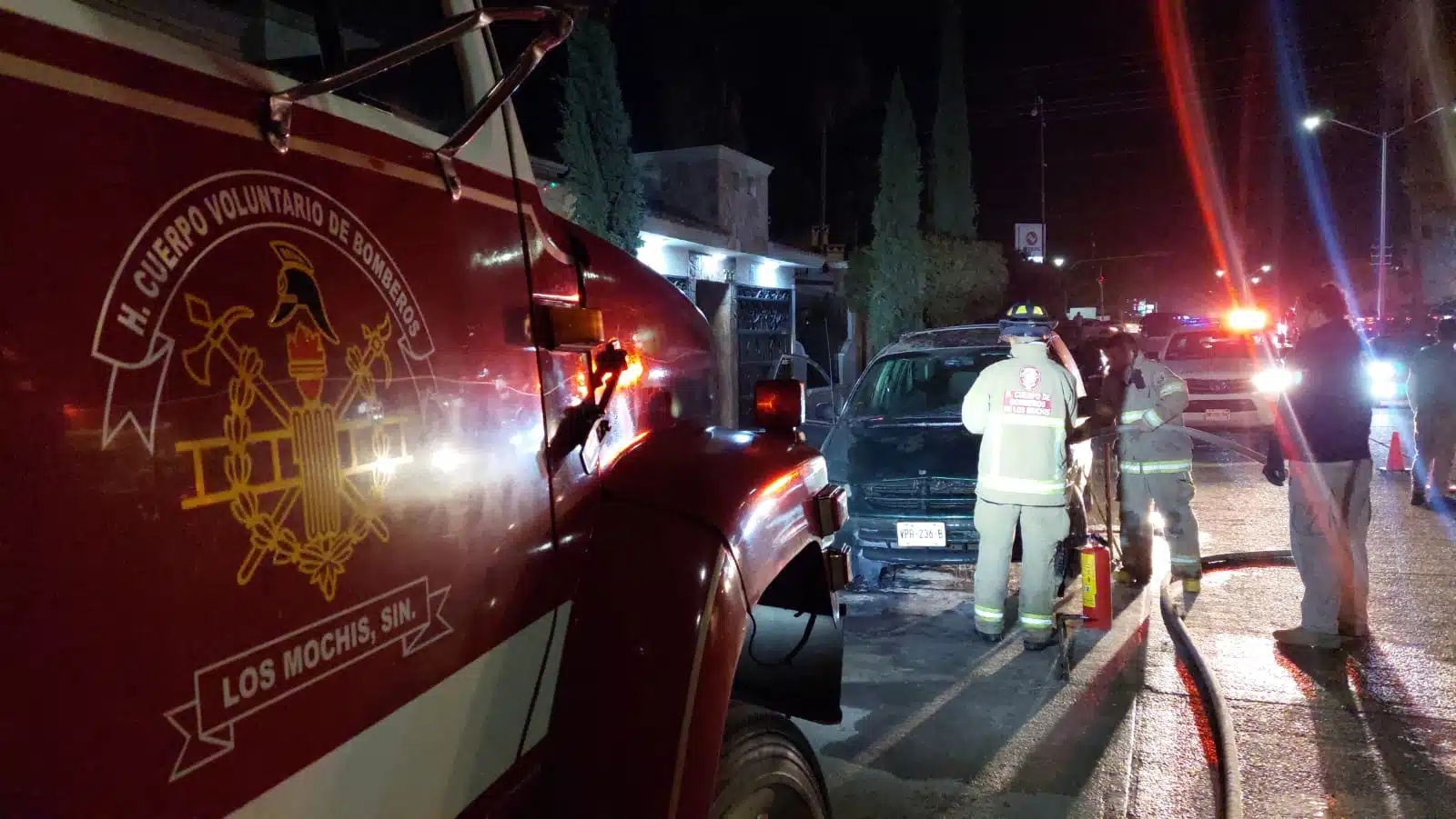 Cuerpos de emergencia evitaron que la situación se complicara.