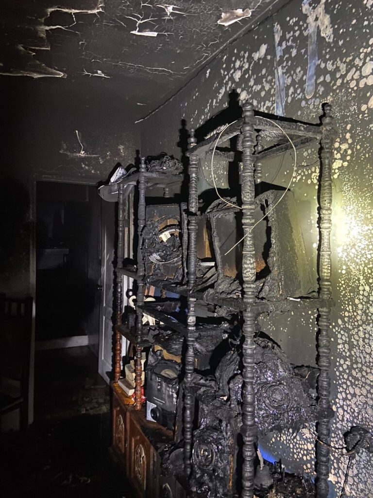 Interior de una casa tras incendio