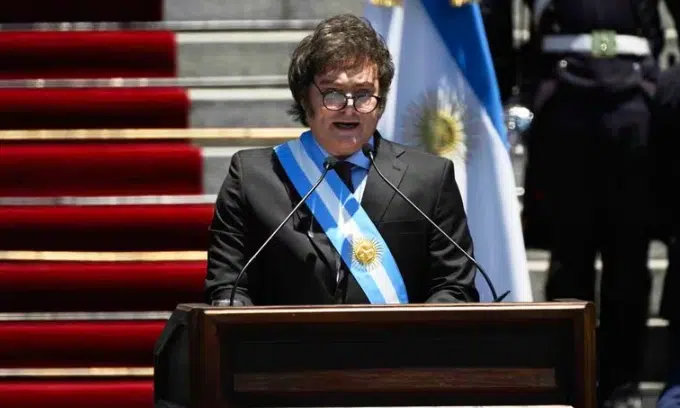 Javier Milei asume como presidente de Argentina