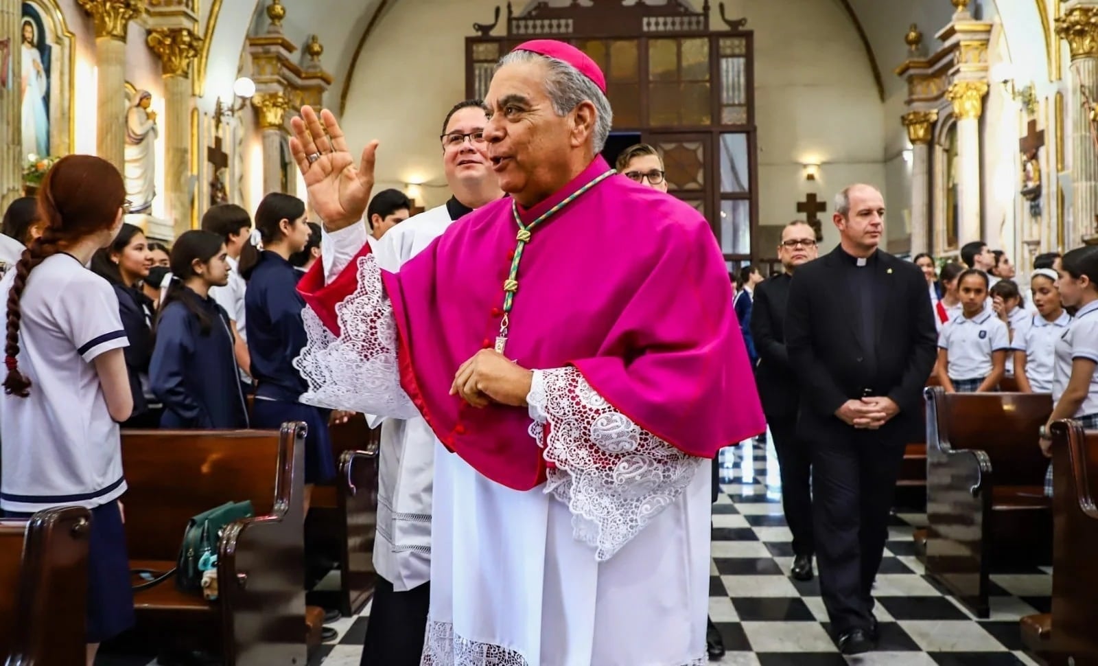 Jesús José Herrera Quiñónez, obispo de la Diocesis de Culiacán.