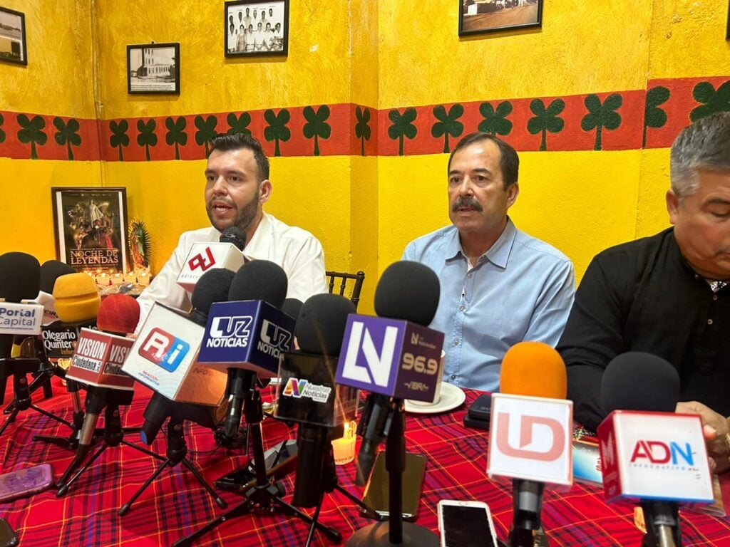 José Manuel Cebreros García en conferencia de prensa en Culiacán